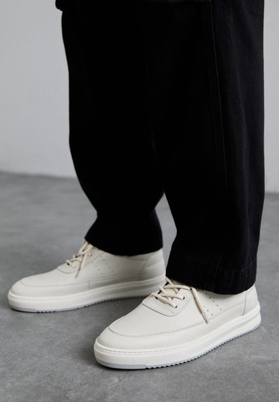 Filling Pieces Tenisice - off white