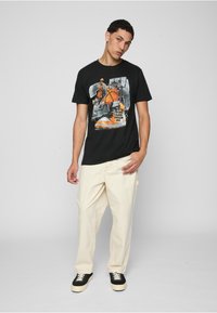 Mister Tee VINTAGE BALLIN - Potiskana majica - black