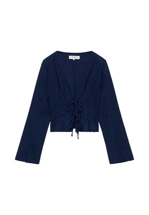 Marineblaue, langärmelige, kurze Bluse mit tiefem V-Ausschnitt und zwei vorderen Binderverschlüssen, aus strukturiertem Stoff gefertigt.