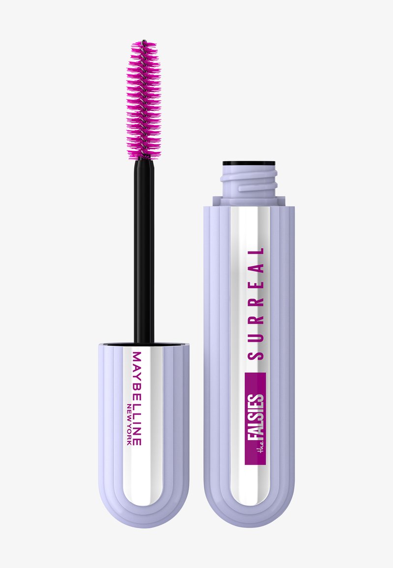 Paarse mascara tube met een textuurontwerp, voorzien van een felroze borstel en een wit etiket met de tekst "Maybelline" en "Surreal".