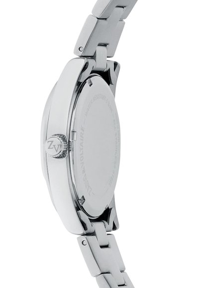 Hopea ruostumattomasta teräksestä valmistettu kello, jossa on sileä pyöreä kotelo, teksturoitu kruunu ja linkkiranneke. Takana vesitiiviyden ilmoitus.