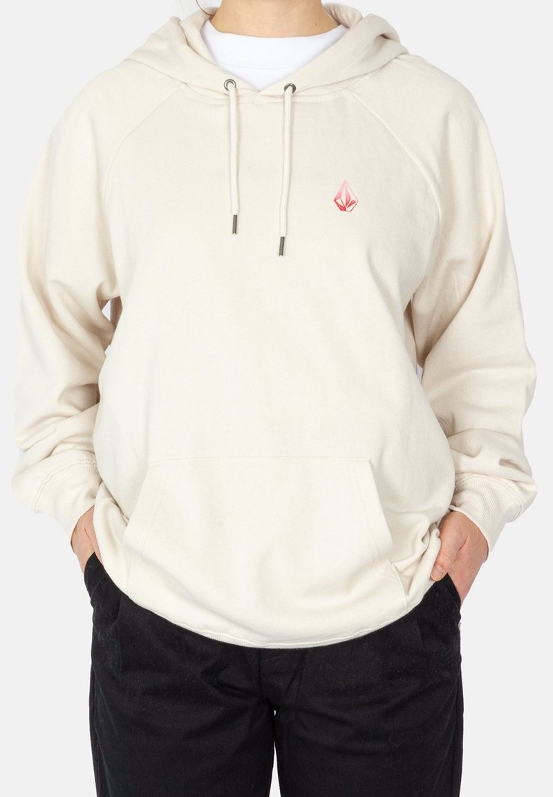 Hoodie de couleur crème avec capuche à cordon, manches à revers, poche avant et petit logo rose sur la poitrine.