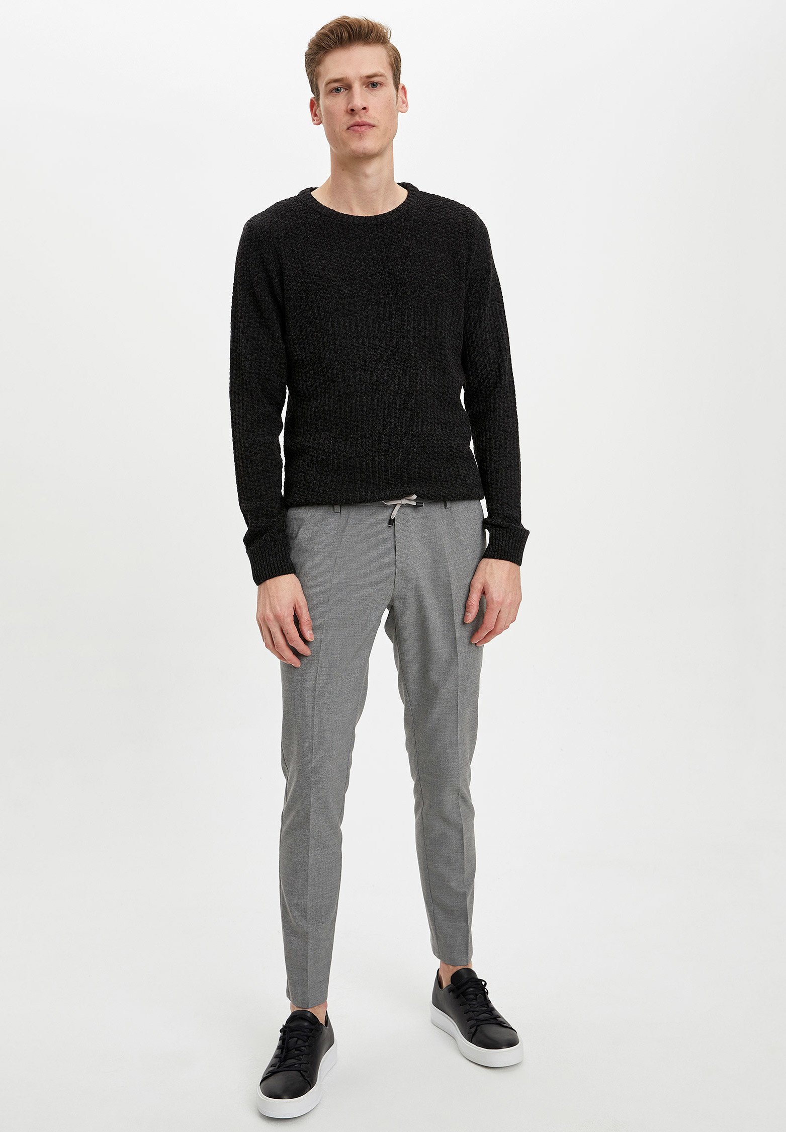 Knitted sweater anthracite