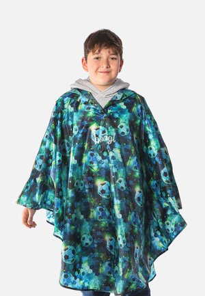 Poncho colorato a tema calcistico con motivi astratti blu-verdi, realizzato in materiale impermeabile, dotato di cappuccio e design morbido.