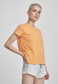 Urban Classics - LADIES BASIC BOX TEE - T-shirt basic - papaya Miniatuurafbeelding 1