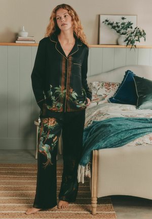 Laura Ashley, REGULAR FIT - ATTLETON SILKY SATIN BUTTON THROUGH PYJAMAS    SET - Nachtwäsche Set - black