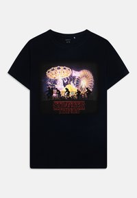 Name it - NKFDUNNA STRANGERTHINGS SS BOX BFU - Tricou cu imprimeu - dark sapphire Imagine miniatură 1