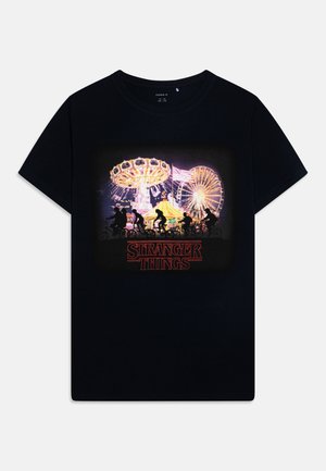 NKFDUNNA STRANGERTHINGS SS BOX BFU - Apdrukāts T-krekls - dark sapphire