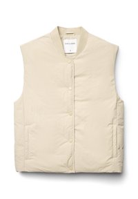 Gepolsterte Weste in hellem Beige mit rundem Kragen, Druckknöpfen und Seitentaschen. Glatte Textur mit einem dezenten Glanz. Markenetikett sichtbar.