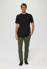 s.Oliver MIT CREW NECK - T-shirt basic - schwarz