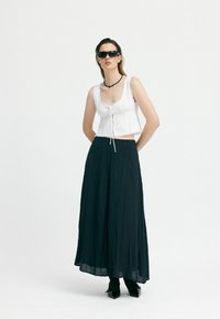Résumé BURANORS  - Fustă maxi - black