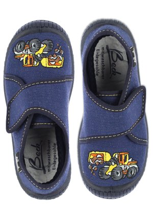 Marineblauwe stoffen slippers met een klittenbandsluiting. Voorzien van een geborduurd ontwerp van een constructievoertuig. Rubberen zolen en een textiele bovenkant met textuur.