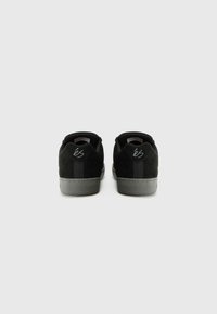 és ACCEL UNISEX - Tossud - black/grey