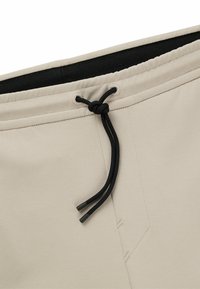 Thumbnail Image 5