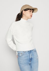 Noisy May NMNELLA HIGH NECK CROP - Camisola - sugar swizzle