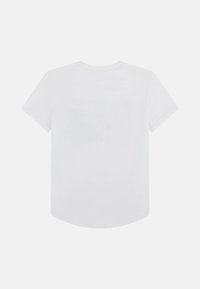 T-shirt bianco in cotone con collo rotondo, maniche corte e orlo curvo. Il tessuto appare liscio con un design semplice.