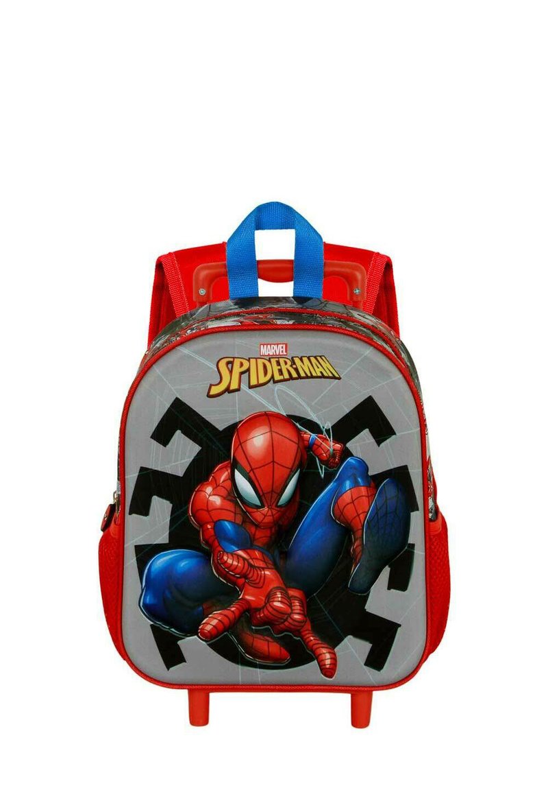 Mochila roja con un gráfico de Spider-Man, fondo gris, correas azules y un diseño duradero con acentos y detalles coloridos.