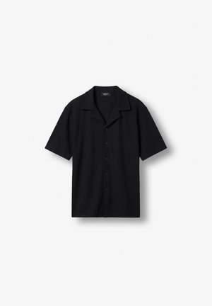 Burocs, PLISSEE SHORT SLEEVE SHIRT - Chemise - black