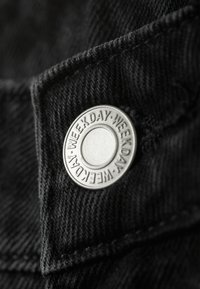 Weekday MISSY - Volné džíny - tuned black
