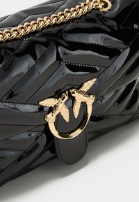Pinko EXCLUSIVE LOVE PUFF CLASSIC - Sac bandoulière - nero