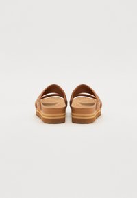 Thumbnail Image 3
