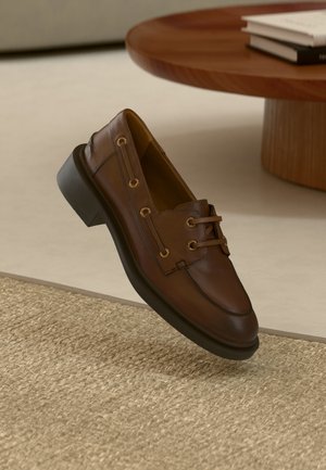 Copenhagen Shoes THE BIG WISH - Fűzős cipők - brown