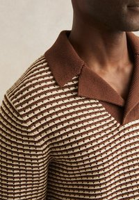Reiss REGULAR FIT - Bluză polo - tobacco brown off white