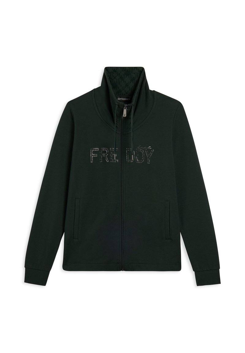 Giacca zip con cappuccio alta di colore verde scuro, con polsini ribbed e la scritta "FREDDY" in borchie argentate sul davanti. Tessuto morbido con tasche.