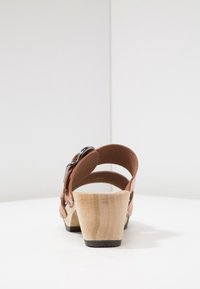 Softclox Zoccoli - cognac