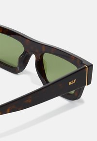 RETROSUPERFUTURE COLPO UNISEX - Zonnebril - brown