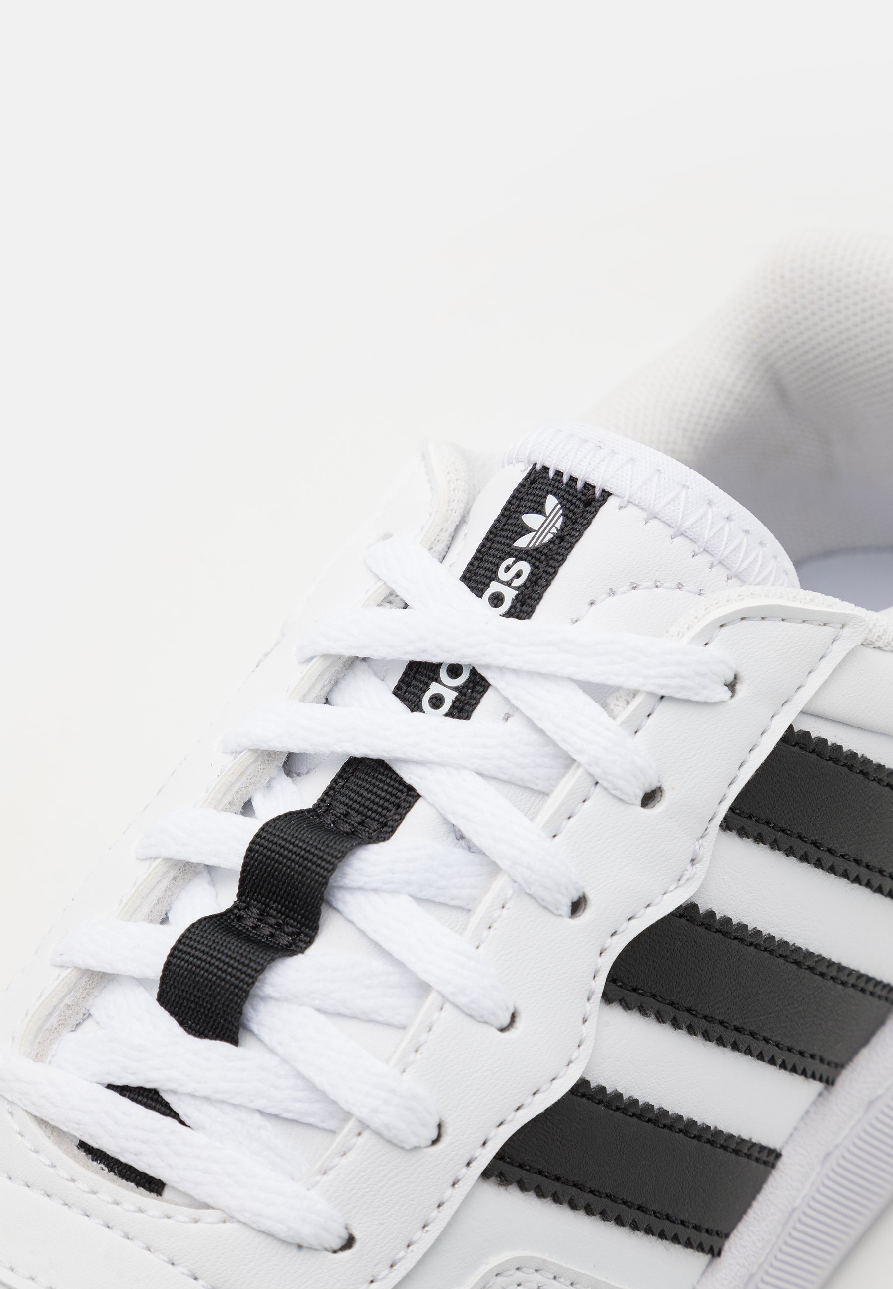 adidas Originals COURT REFIT UNISEX 