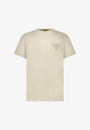 Beige T-shirt met korte mouwen en ronde hals met kleine tekst "GLOBAL CO. DENIM DEPT" op de bovenste linkerborst.