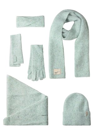 SET - Sormikkaat - grün