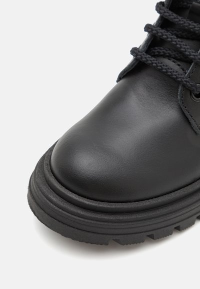 Il Gufo SHOES - Gležnjače s vezicama - black
