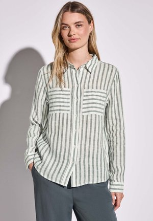 Lichte, button-up shirt in groen en witte strepen; beschikt over twee borstzakken en een kraag; heeft een zachte, textuurstof.