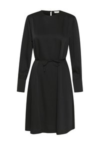 Robe noire à manches longues en tissu lisse, avec un décolleté rond, une taille à nouer et des fentes latérales pour un ajustement décontracté.