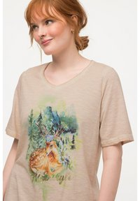 Grain de Malice COL V. - T-shirt imprimé - noir Grain de Malice COL V. - T-shirt imprimé - noir