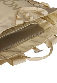 The North Face BASE CAMP - Mugursoma - gravel-khaki stone