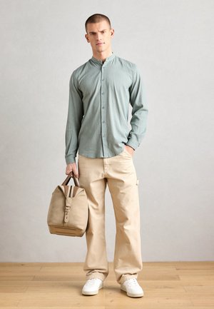 SEOUL REGULAR FIT - Camisa - agave green