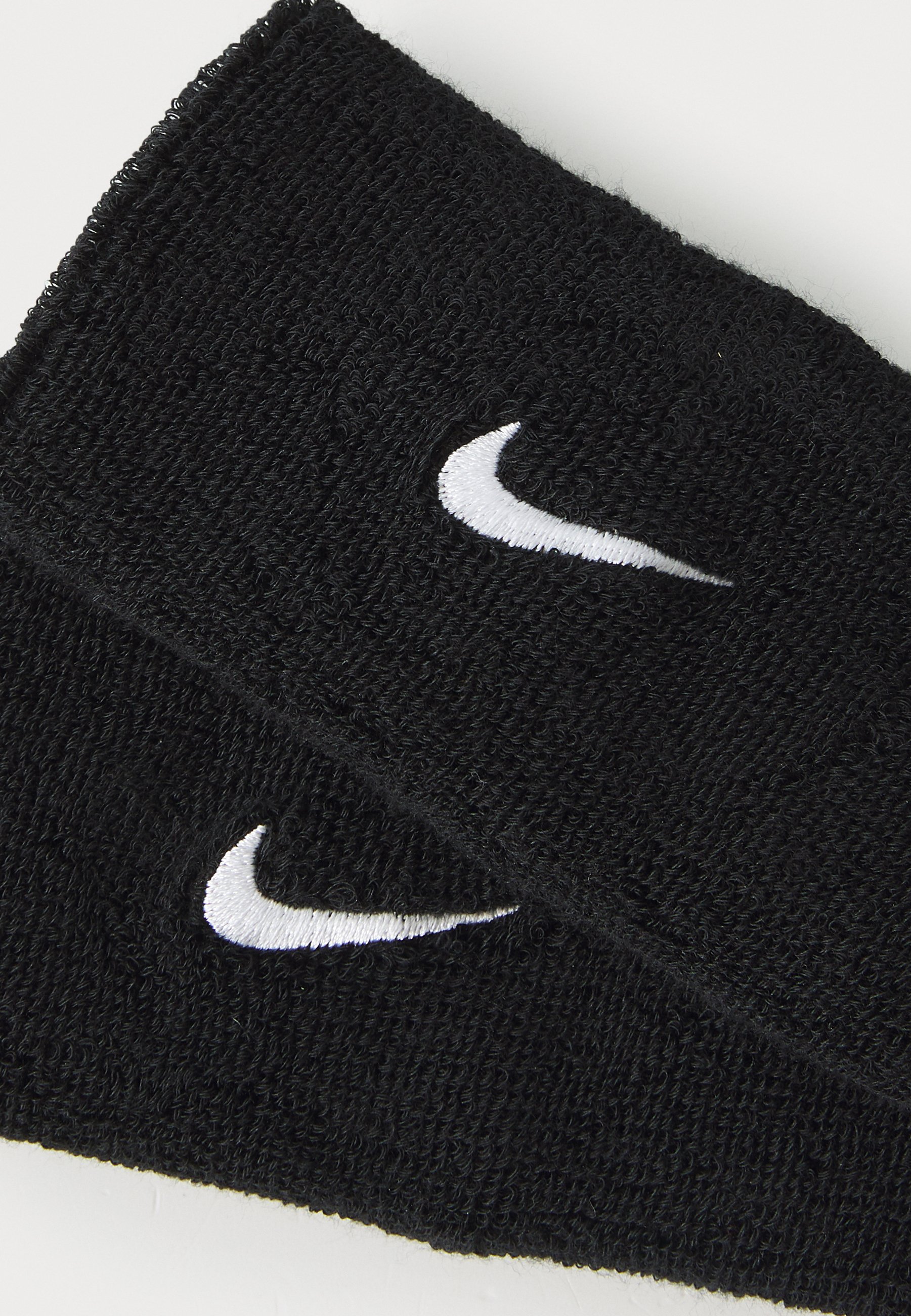 black nike wristbands