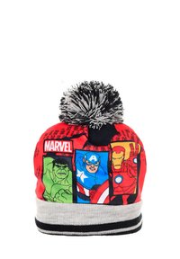 Berretto di lana rosso con un pom-pom nero e bianco, con personaggi Marvel (Hulk, Captain America, Iron Man) e un risvolto grigio a strisce.