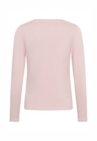 Helles rosa Langarmoberteil mit runden Ausschnitt, glatter Textur und minimalen Nähten an den Schultern.