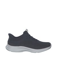 Scarpe da ginnastica da uomo in rete grigio scuro con suola bianca. Presentano una superficie testurizzata, punta arrotondata e design tradizionale con lacci.