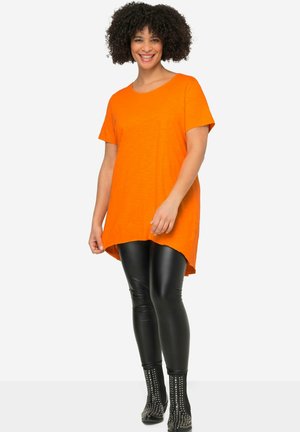LONG RUNDHALS HALBARM GERUNDETER SAUM - T-shirt basic - neon orange