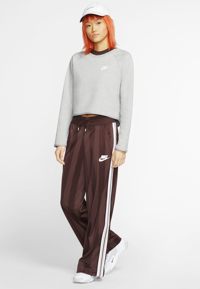 Nike Sportswear Longsleeve lichtgrijs Nike Sportswear Longsleeve lichtgrijs