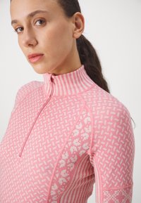 Kari Traa SMEKKER H/Z - Pulóver - pastel dusty pink