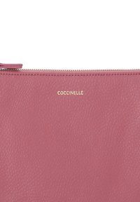 Coccinelle Borsa a tracolla - dark pink