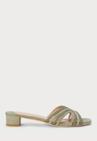 Selecionado, sage green