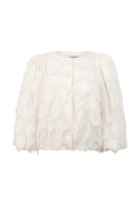Witte cropped jas met een gestructureerd, fluffy oppervlak, voorzien van ronde patronen en knoopsluitingen. Wijde mouwen en zachte stof.