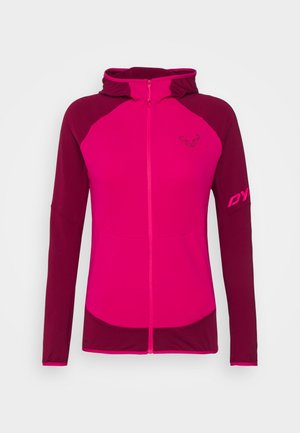 Kurtka z kapturem i długim rękawem z przednim zamkiem błyskawicznym, jasnoróżowy korpus, ciemnomagenta rękawy i ramiona, małe logo na piersi i tekst na rękawie.